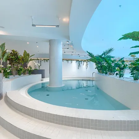 Margi Dali Prestige Lux Hanza Tower Apartamento *