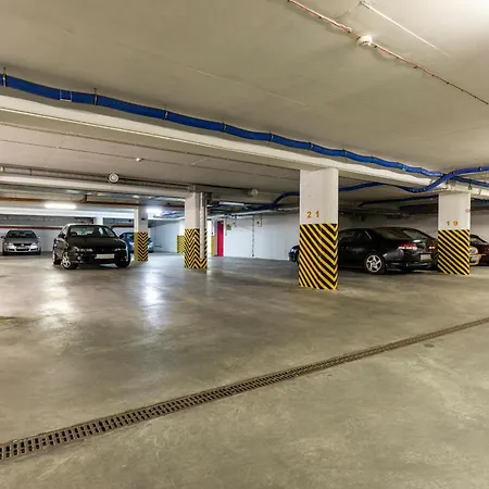 Margi Dali Prestige Lux Hanza Tower アパート