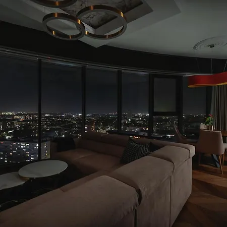 Margi Dali Prestige Lux Hanza Tower アパート *