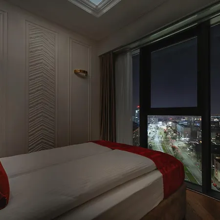 アパート Margi Dali Prestige Lux Hanza Tower *