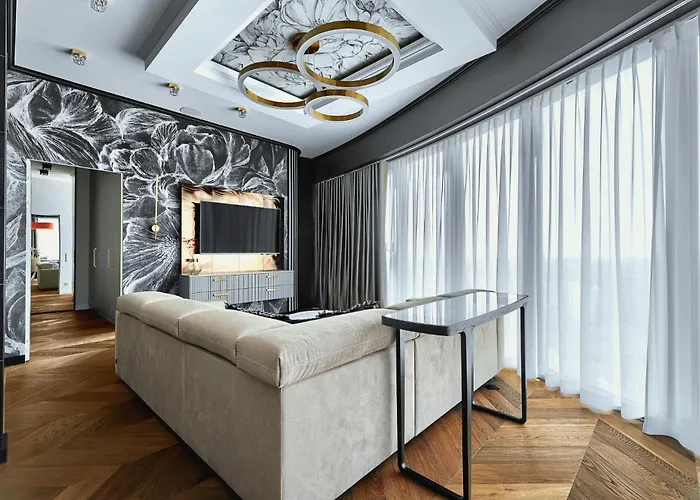 Margi Dali Prestige Lux Hanza Tower شقة